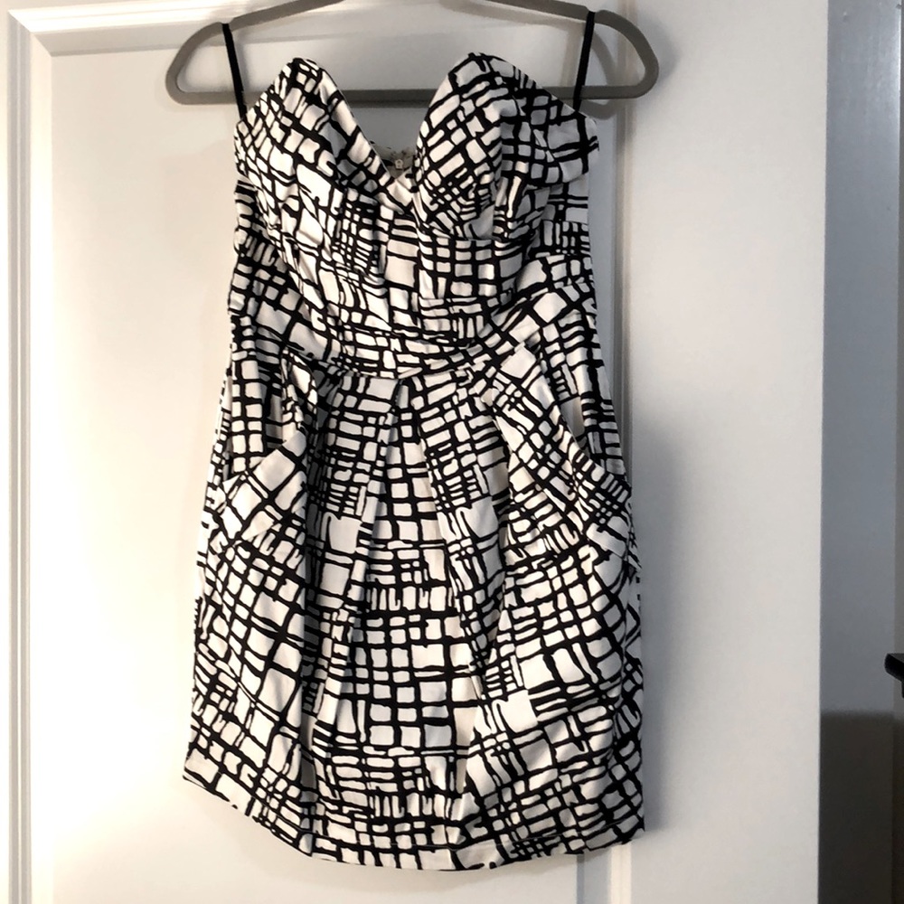 Strapless dress black and white dress size M